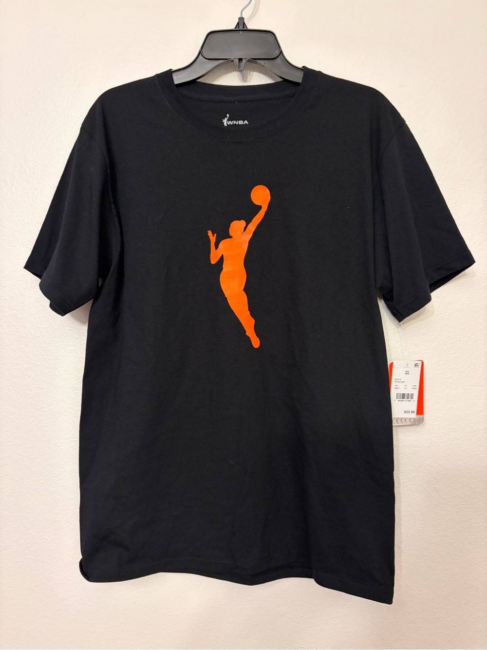 NWT WNBA Logo Black T-Shirt Medium Orange Player Silhouette Graphic Tee